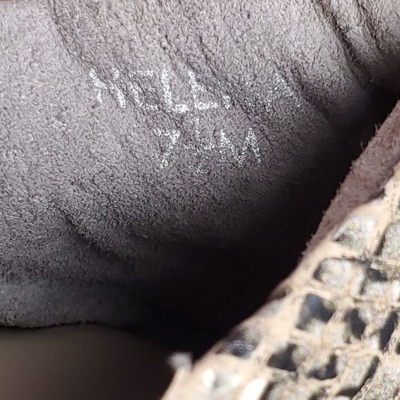 Via Bleu Heleiia Casual Slip On Ballet Flats Womens Size 7.5 Beige Snakeskin - Picture 9 of 9